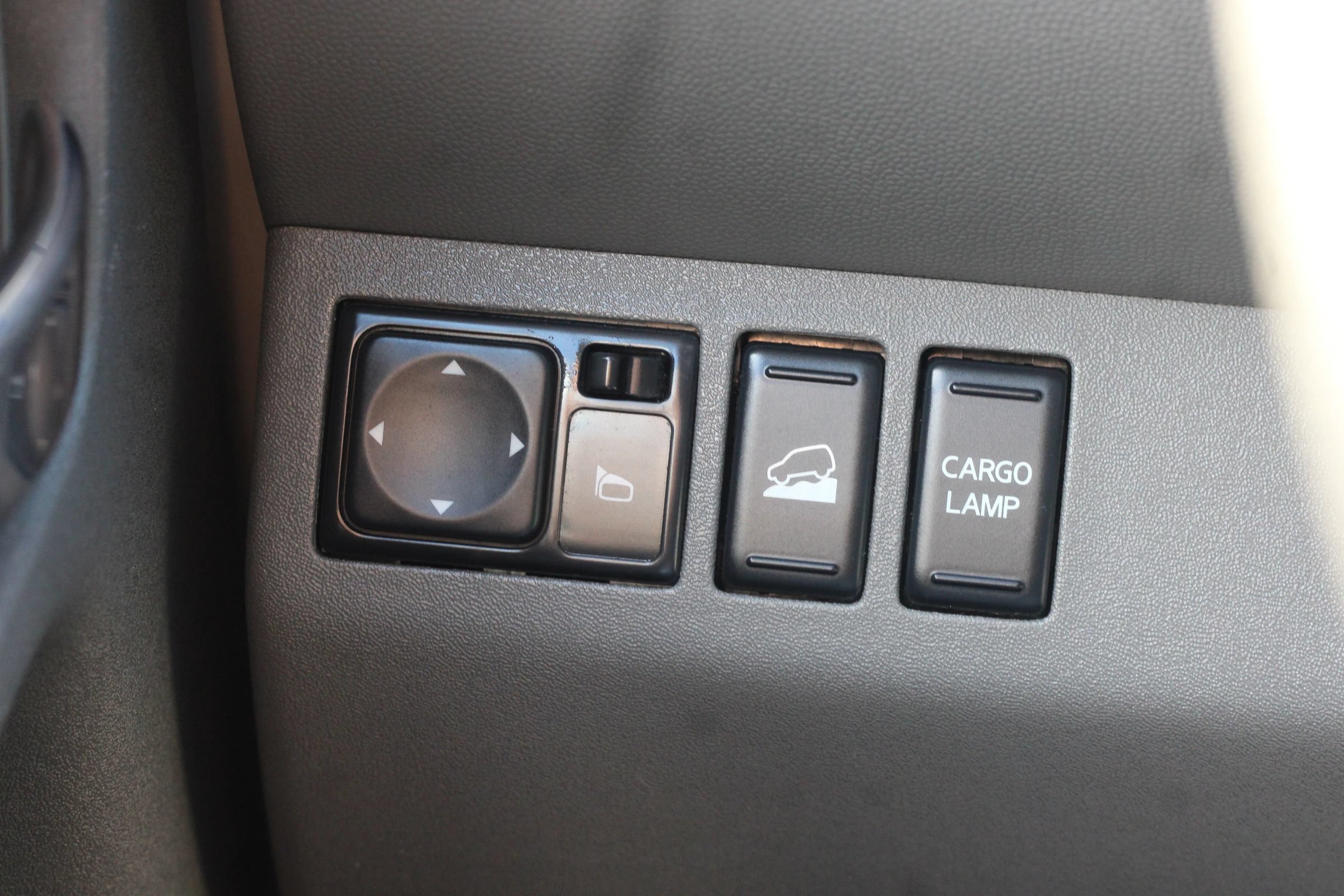 Used 2018 Nissan Frontier SV AWD/4WD image 20