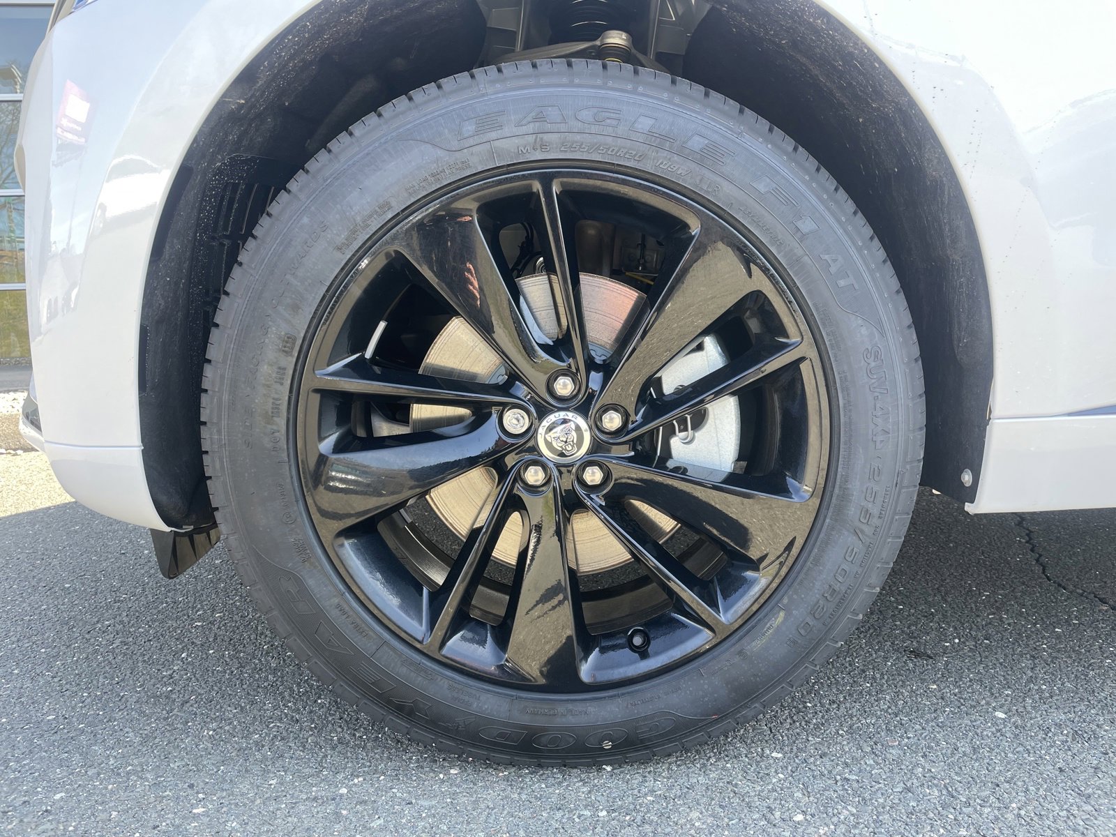 New 2025 Jaguar F-PACE R-Dynamic S image 5