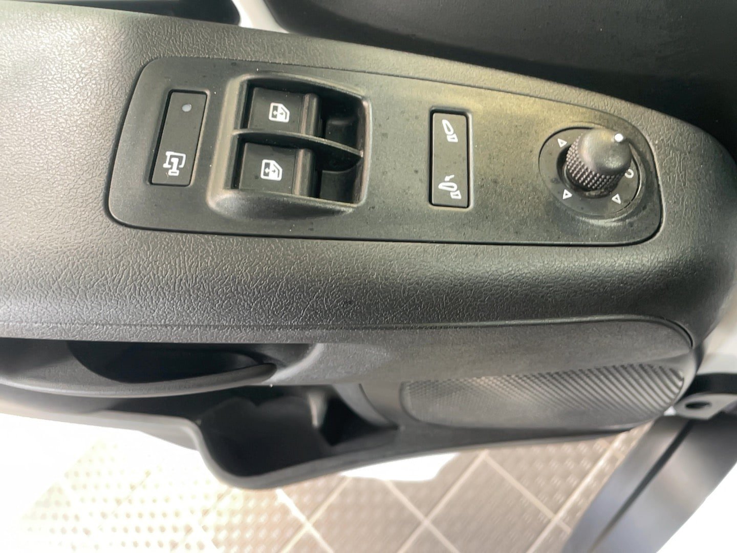 Used 2025 RAM ProMaster 3500 w/ Convenience Group FWD image 16