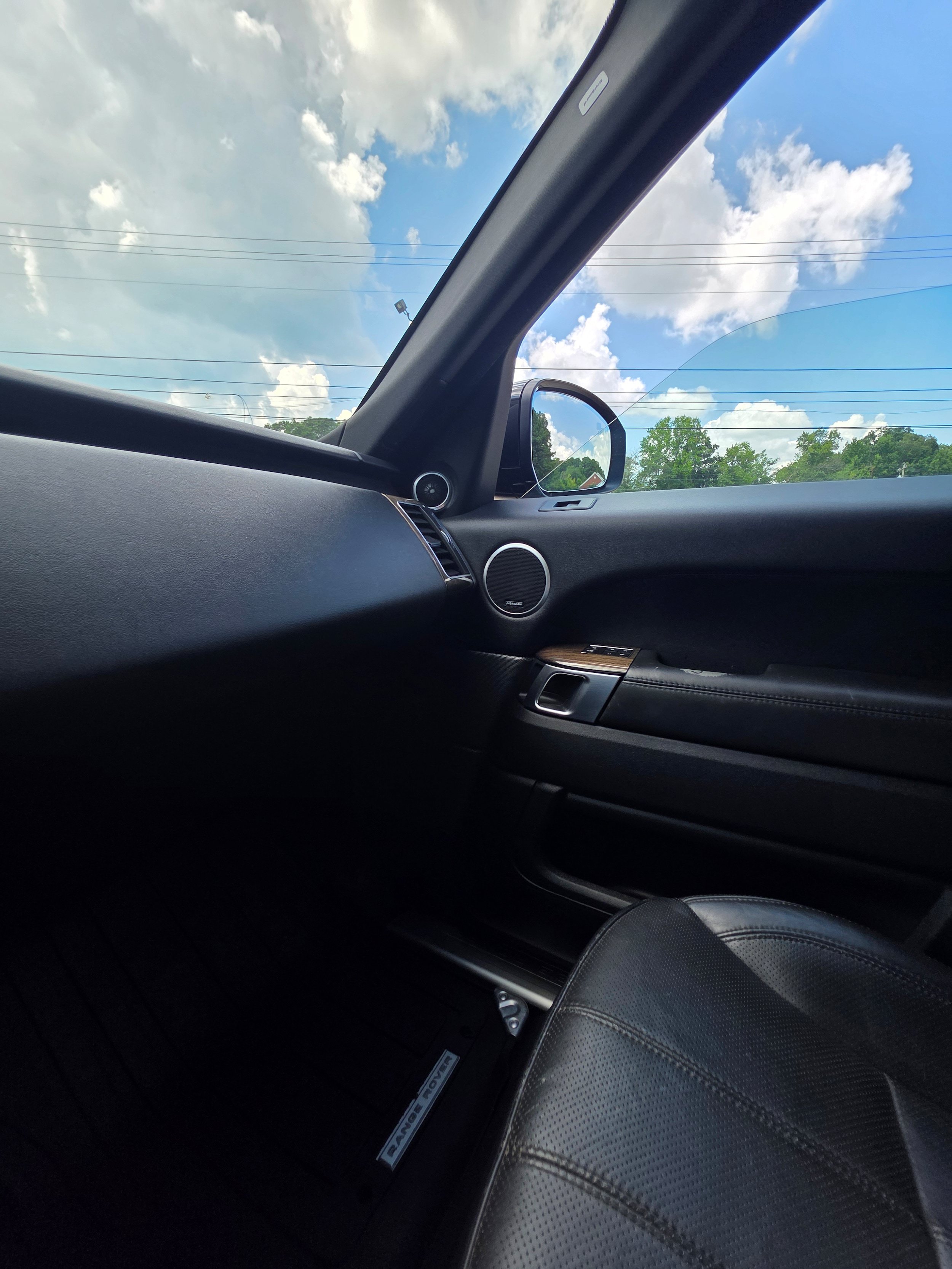 Used 2017 Land Rover Range Rover Sport HSE AWD/4WD image 17