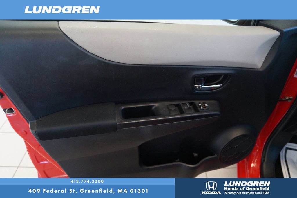 Used 2014 Toyota Yaris LE FWD image 14