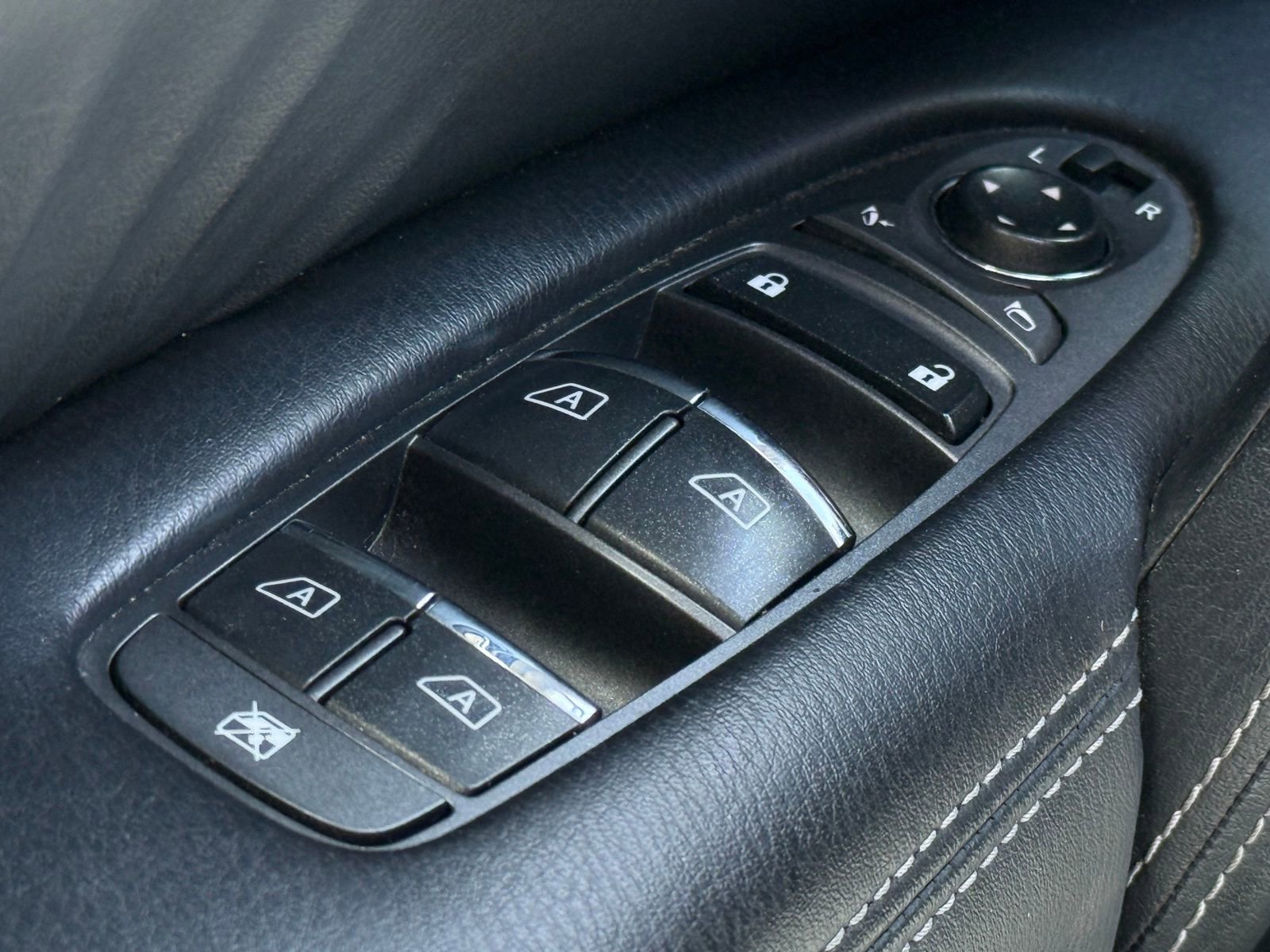 Used 2019 Nissan Armada SL w/ Premium Package image 27