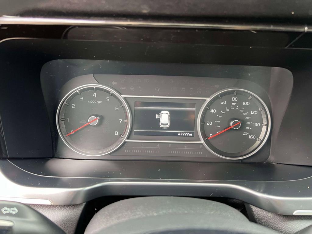 Used 2023 Kia Sorento LX image 23
