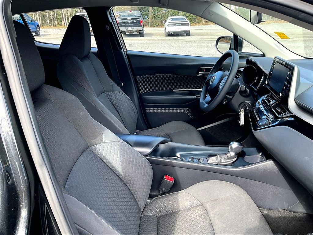 Used 2021 Toyota C-HR LE image 15