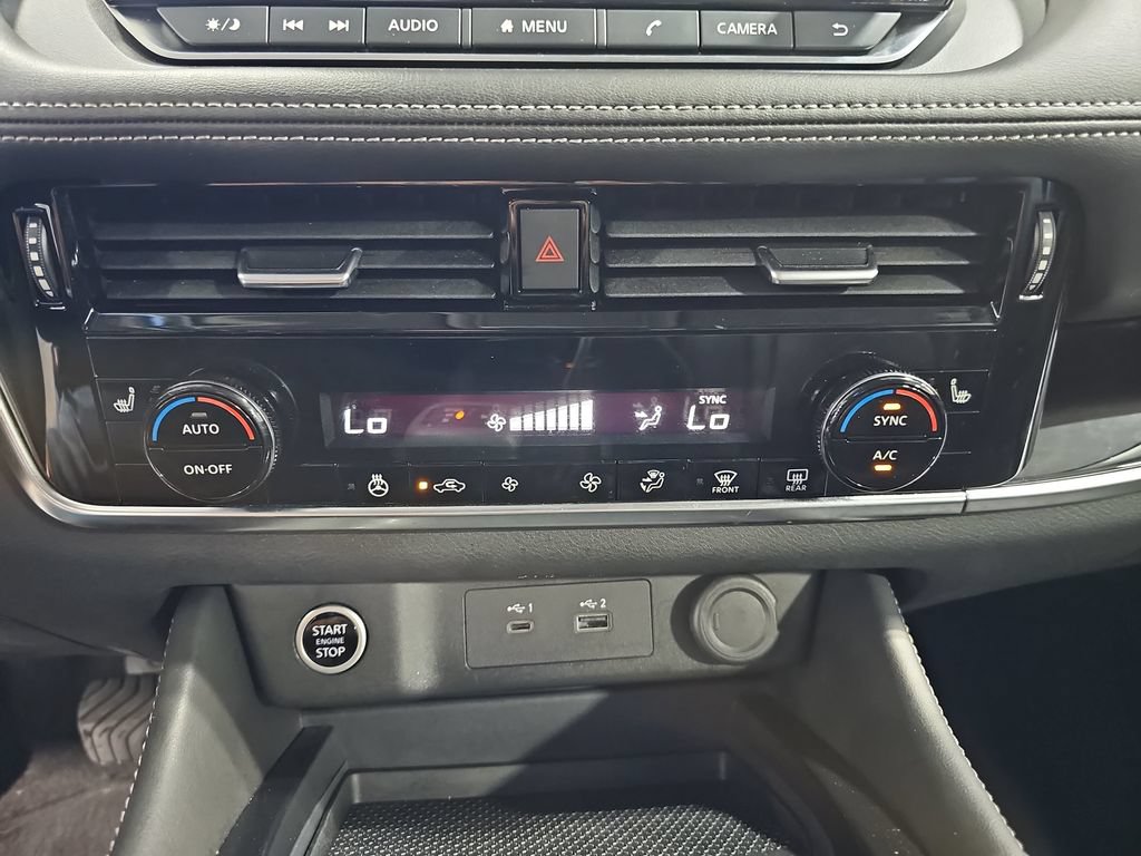 Used 2023 Nissan Rogue SL AWD/4WD image 21
