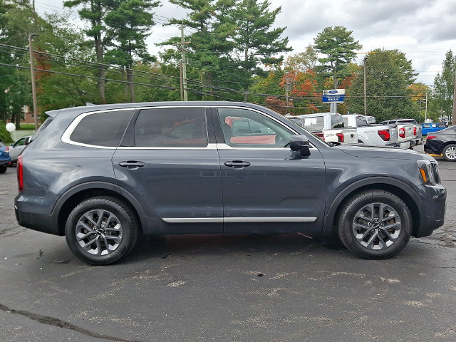 Used 2023 Kia Telluride LX AWD/4WD image 7