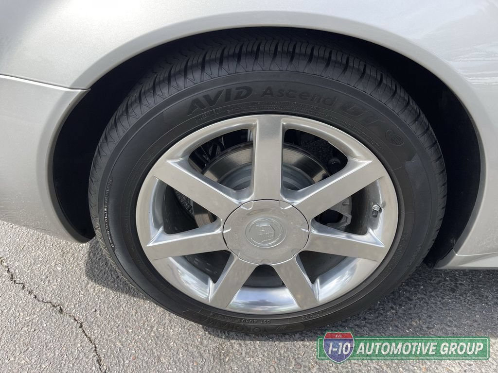 Used 2007 Cadillac XLR RWD image 11