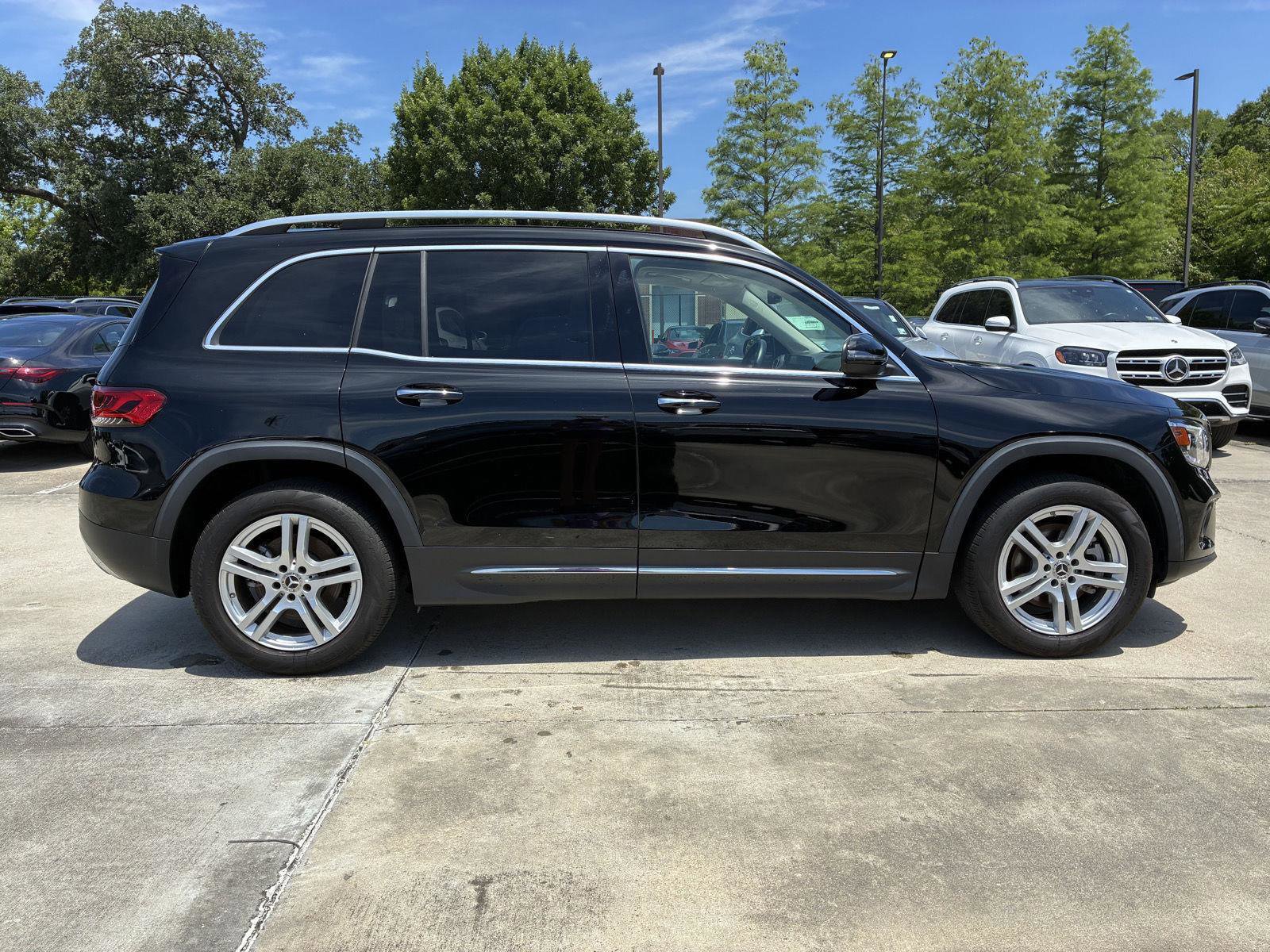 Used 2023 Mercedes-Benz GLB 250 image 27