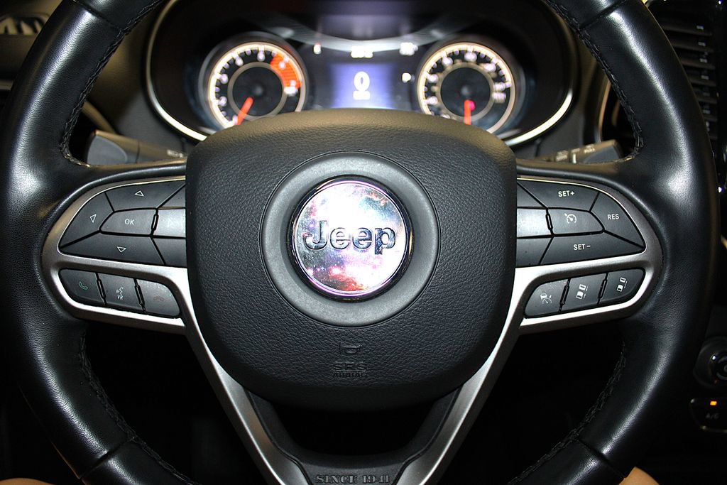 Certified 2021 Jeep Cherokee High Altitude AWD/4WD image 13