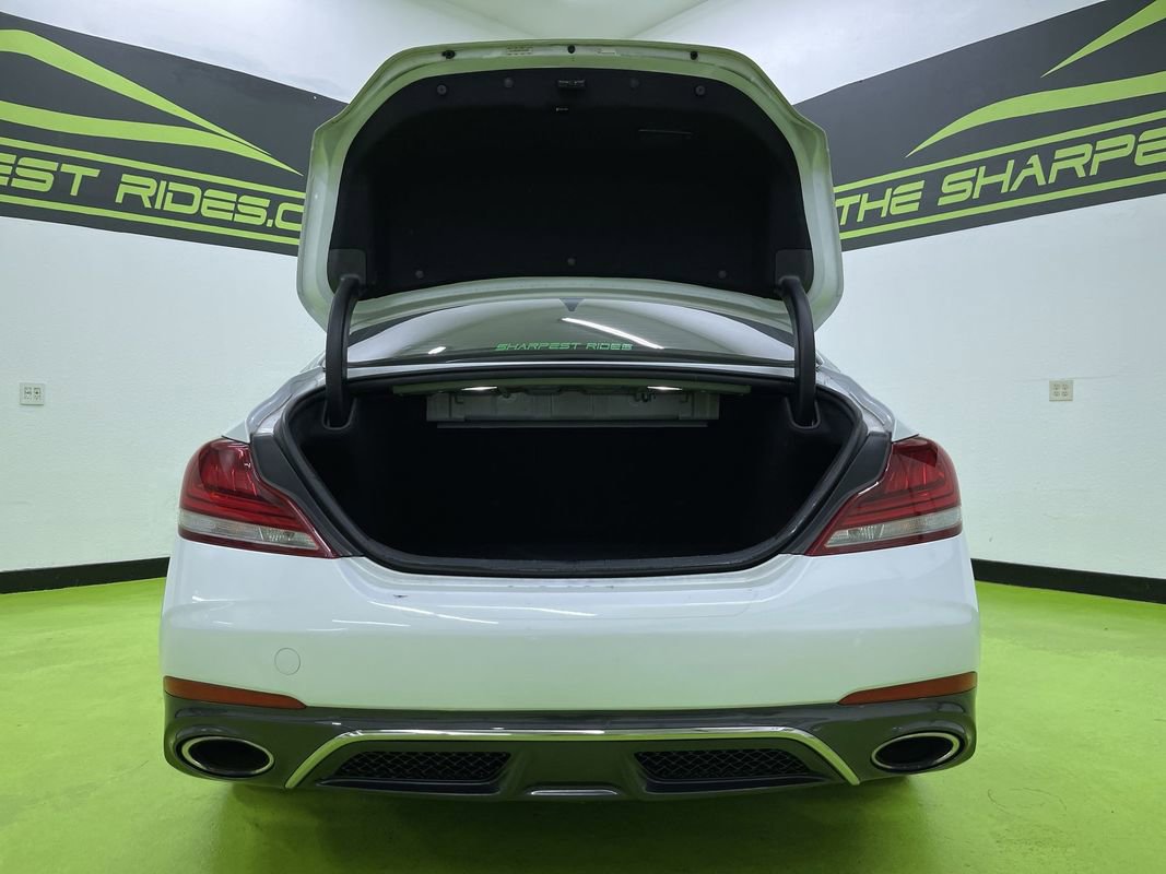 Used 2019 Genesis G70 3.3T Advanced image 9