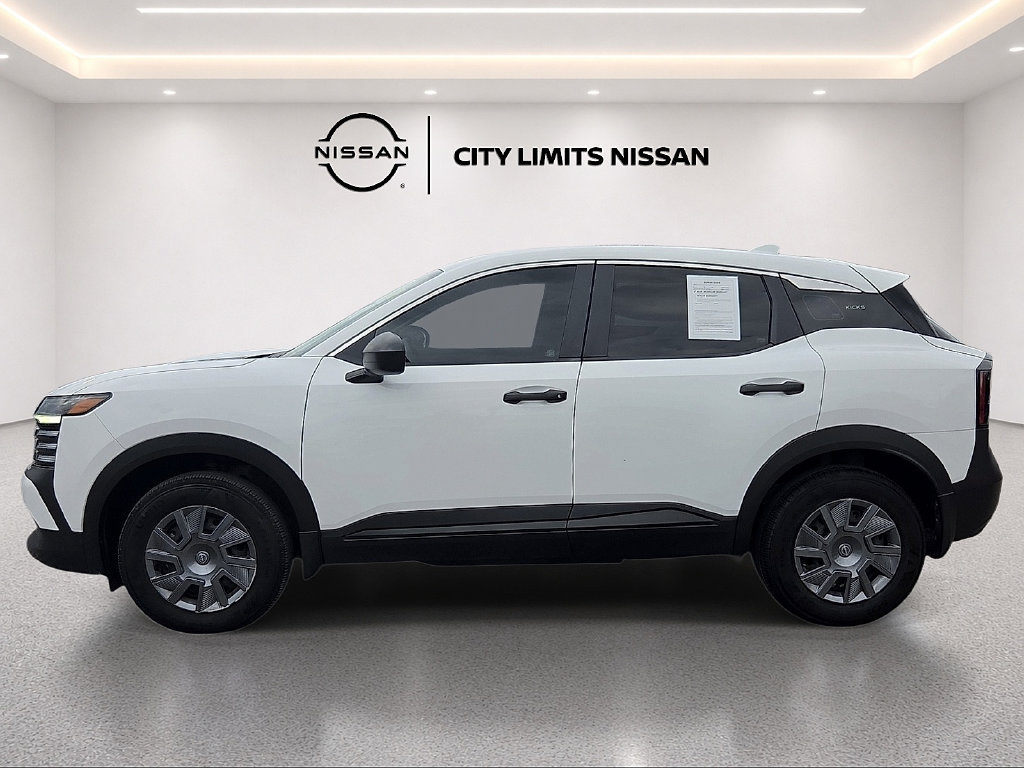 Used 2025 Nissan Kicks S FWD image 3