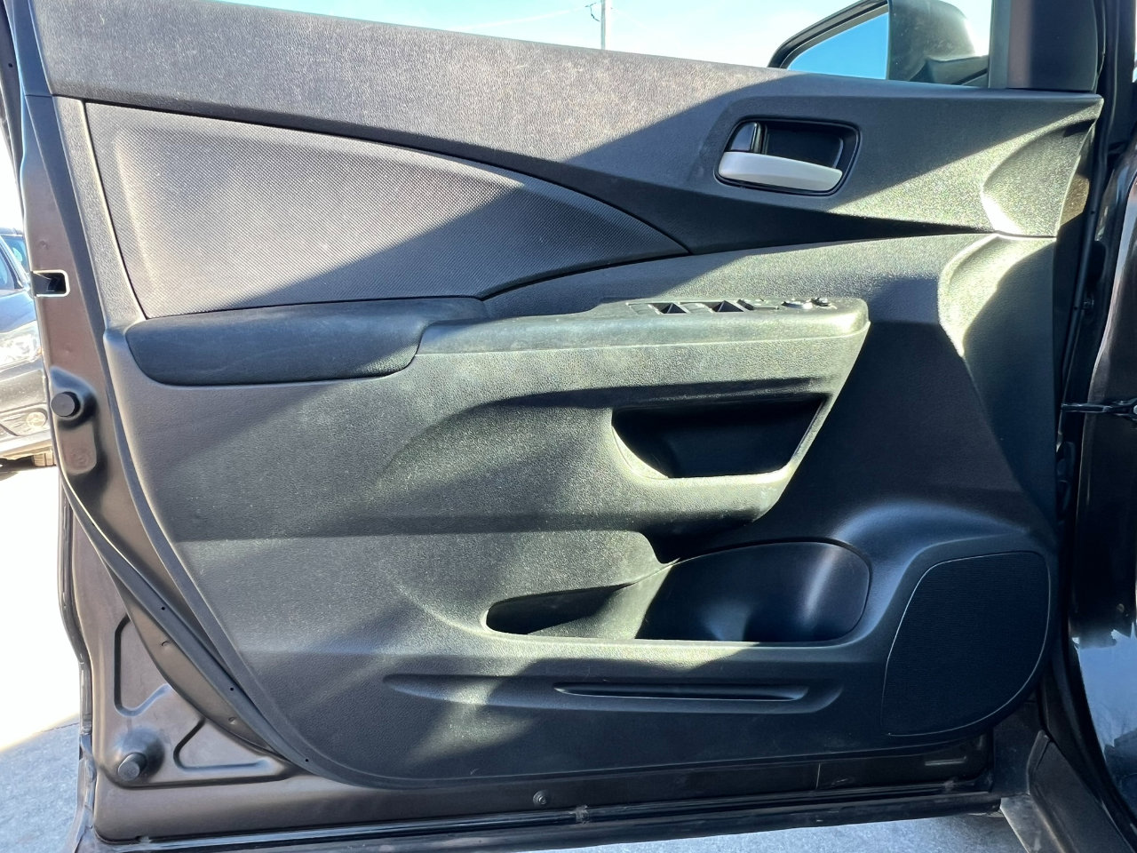 Used 2015 Honda CR-V LX image 15