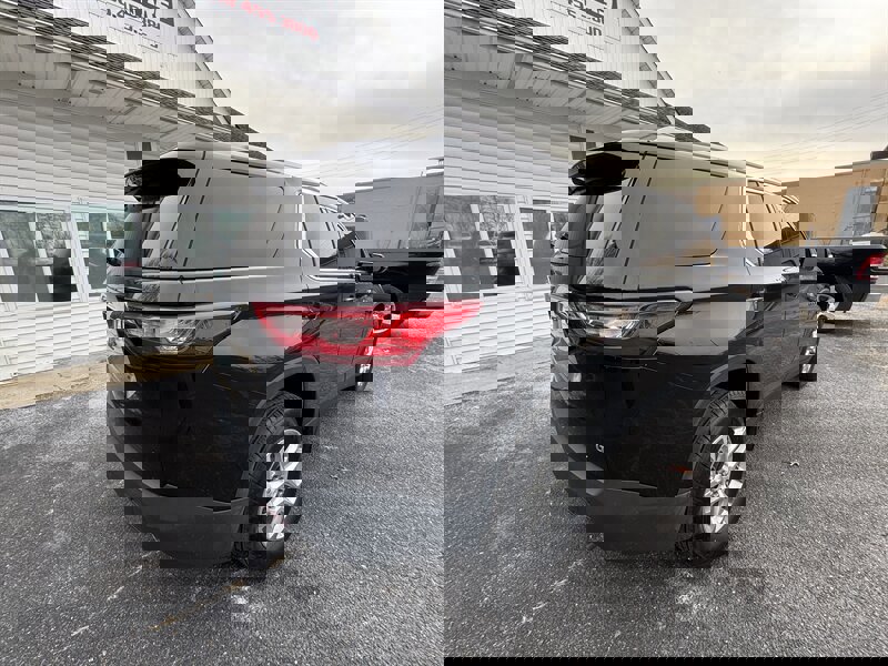 Used 2018 Chevrolet Traverse LT image 4