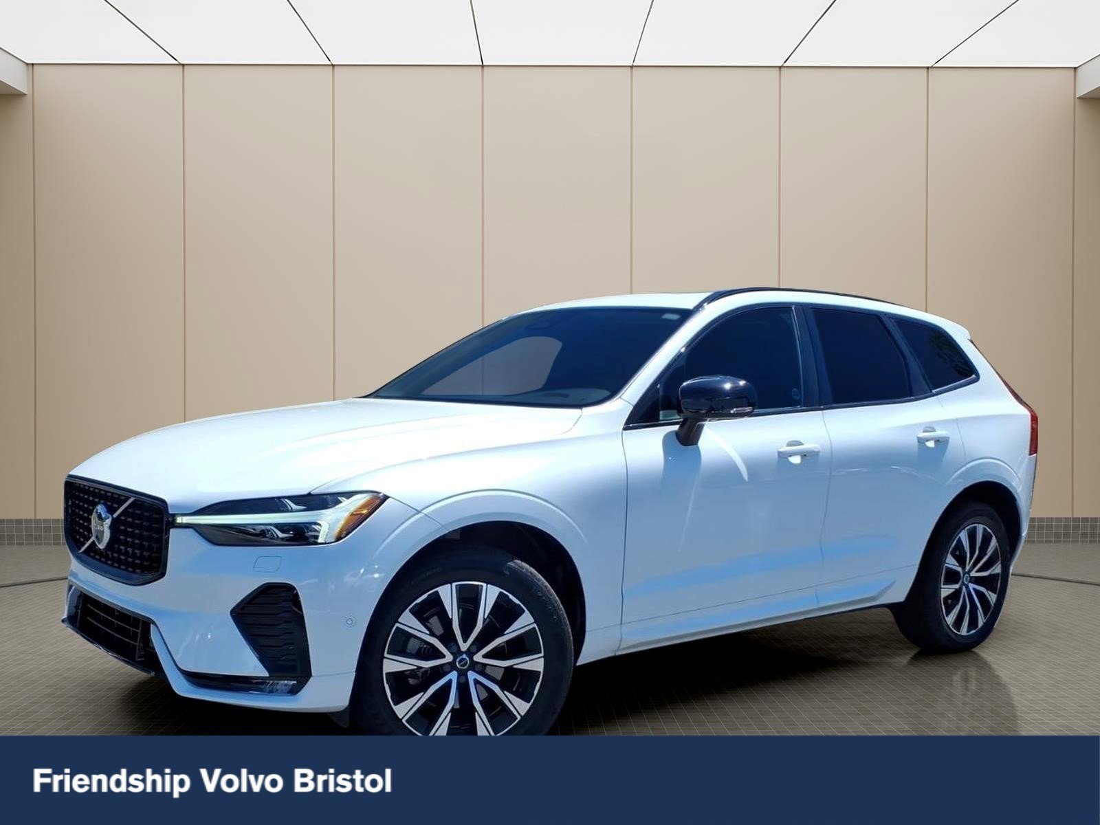 Used 2024 Volvo XC60 B5 Plus w/ Protection Package Premier AWD/4WD image 1