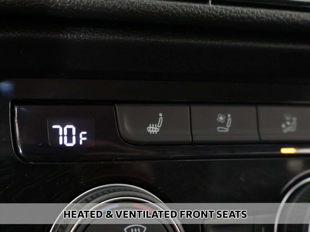 Used 2022 Volkswagen Taos SEL image 7