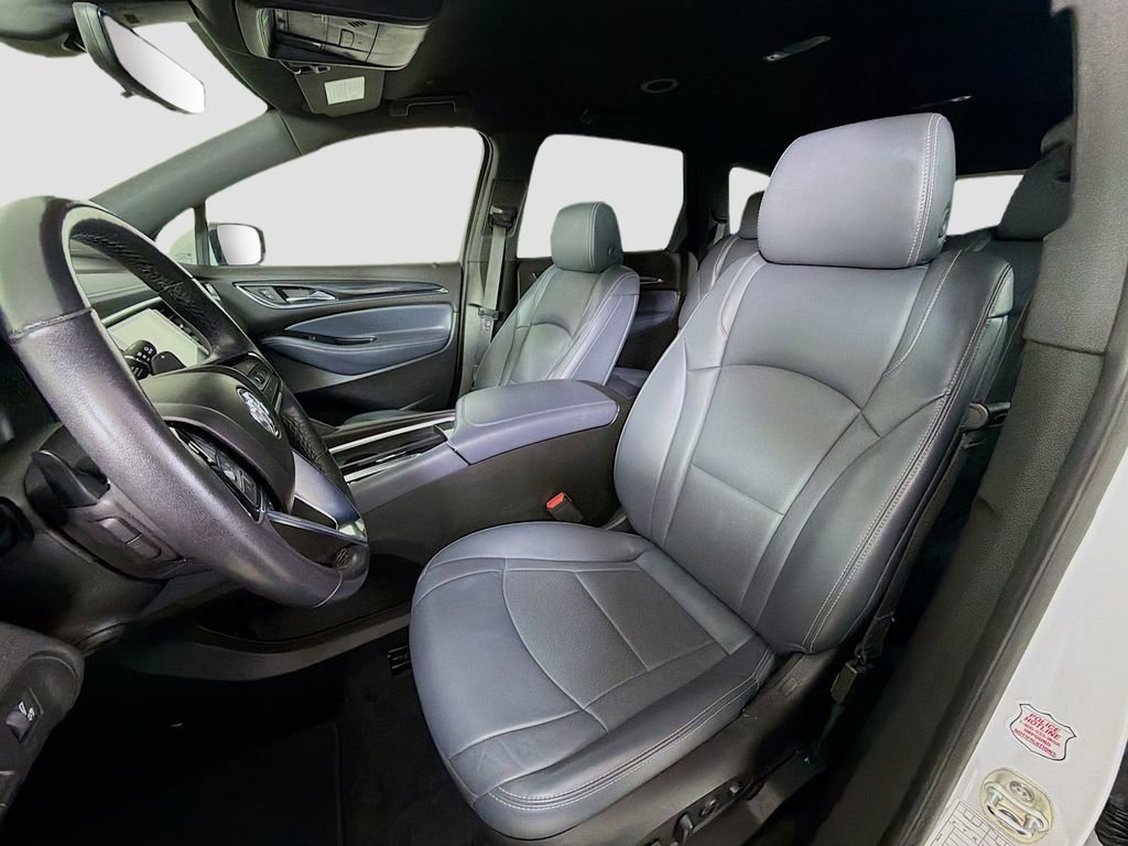 Used 2024 Buick Enclave Premium image 13