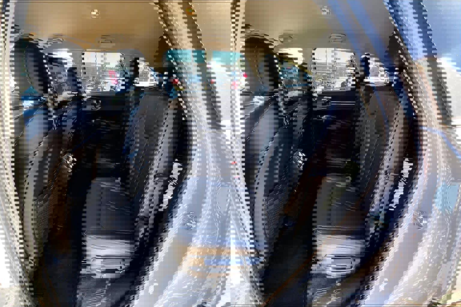 Used 2022 Kia Sorento EX image 16