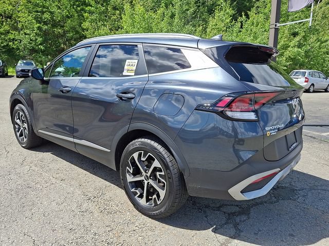 Used 2023 Kia Sportage EX AWD/4WD image 3