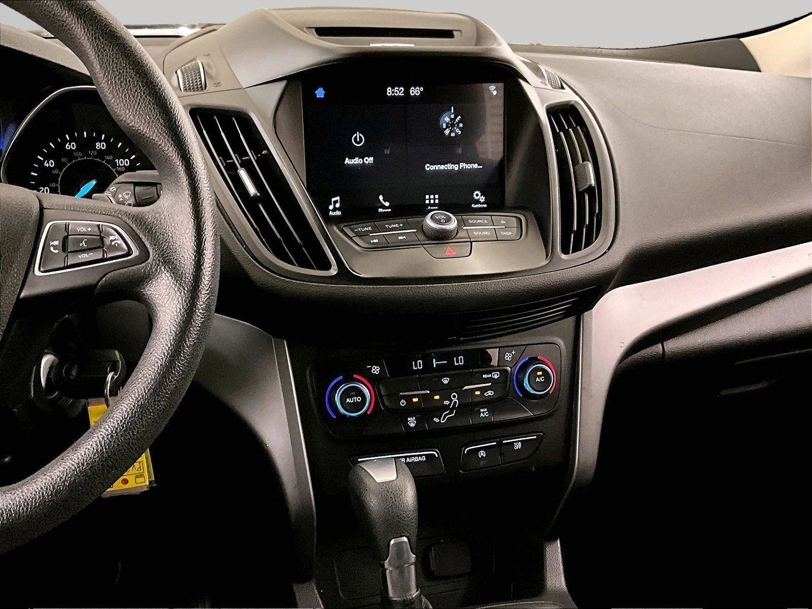 Used 2017 Ford Escape SE w/ Equipment Group 201A image 7