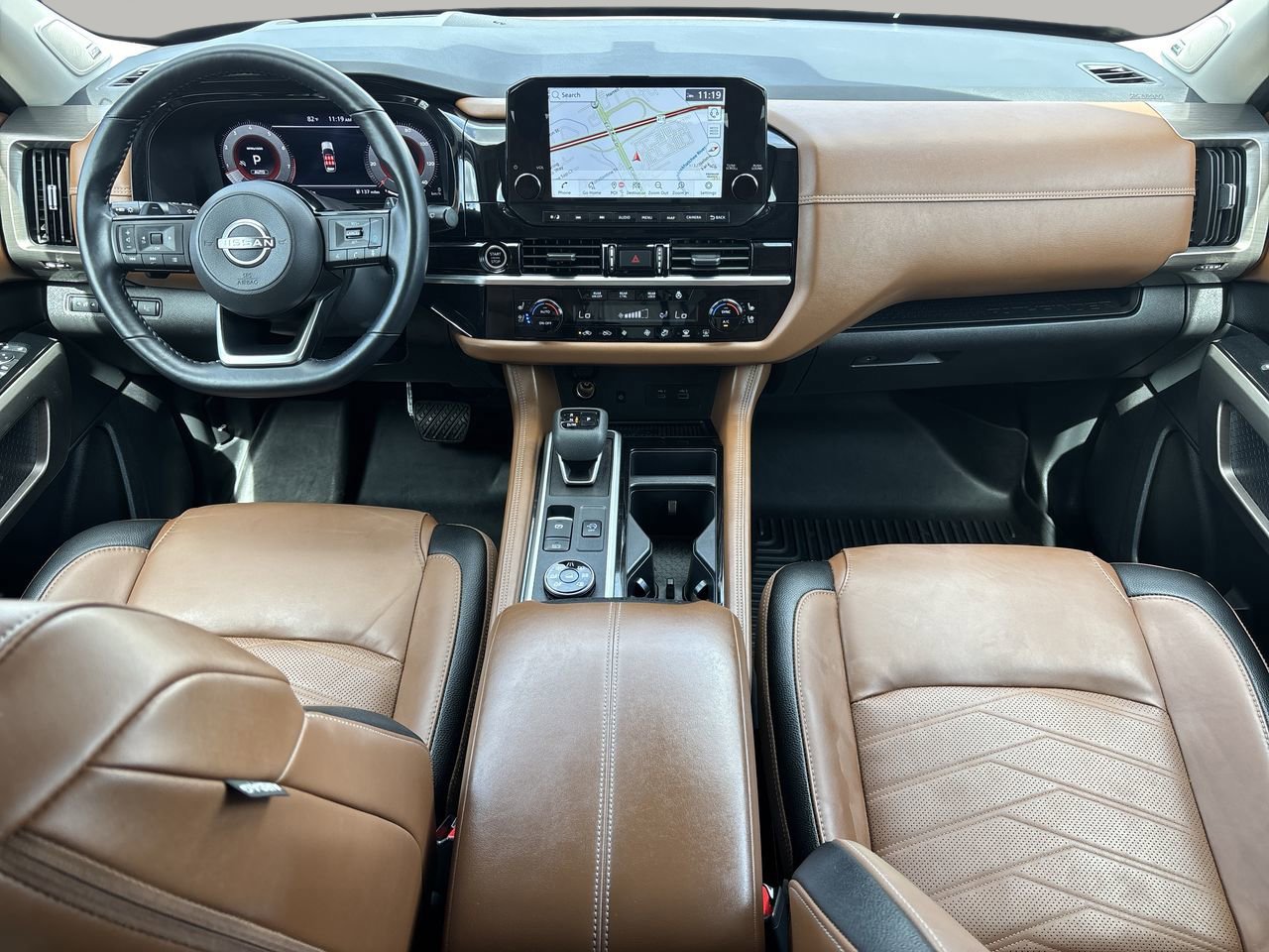Used 2023 Nissan Pathfinder Platinum image 14