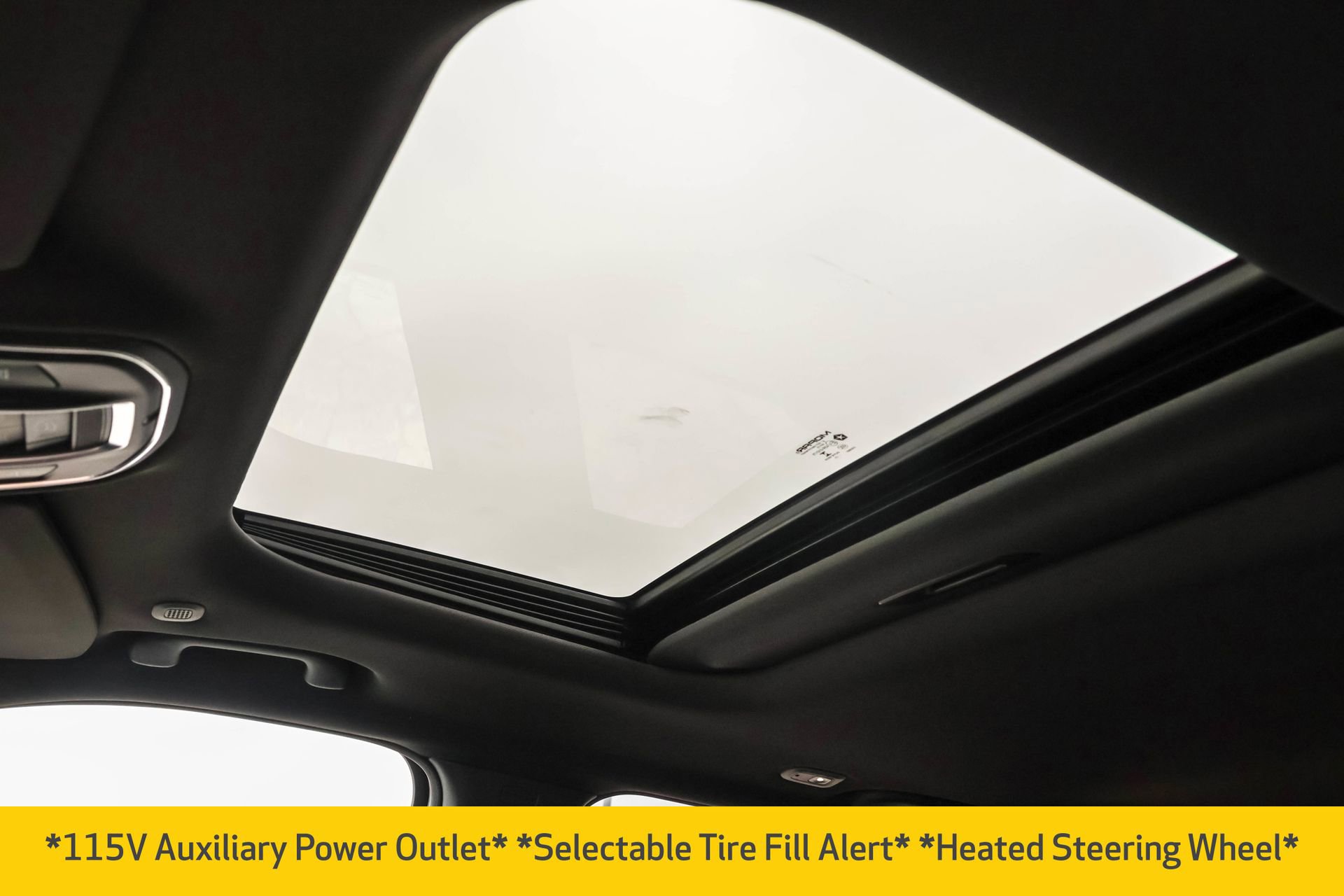 New 2025 Jeep Grand Cherokee Altitude image 7