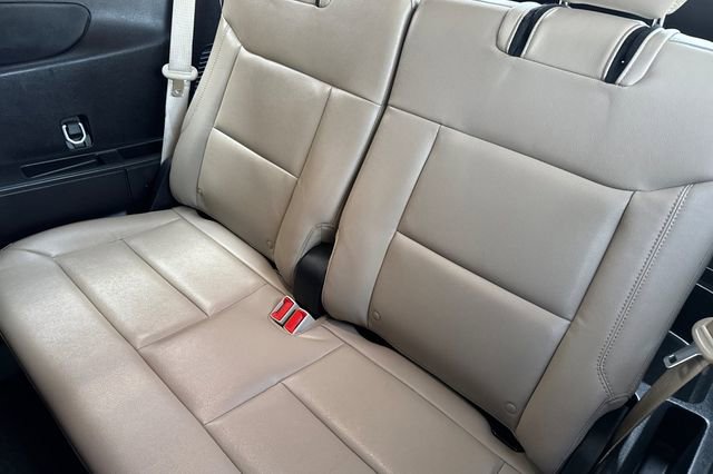 Used 2023 Ford Explorer Limited image 17