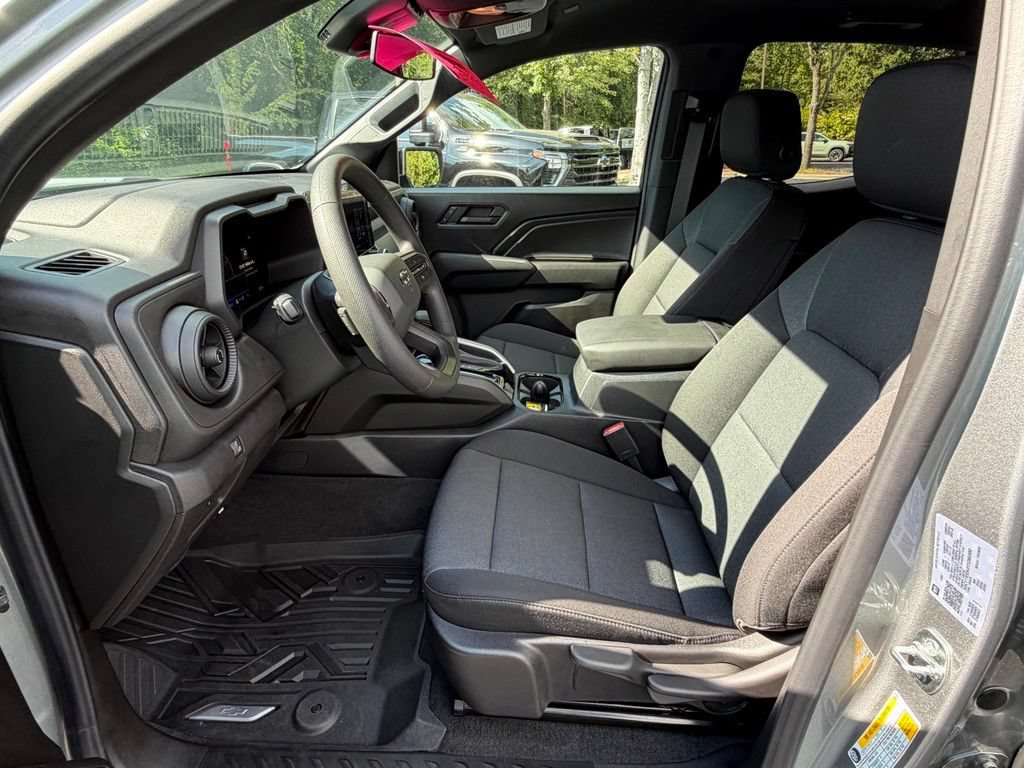 Used 2026 Chevrolet Colorado Trail Boss w/ LPO, Skid Plate Package AWD/4WD image 28