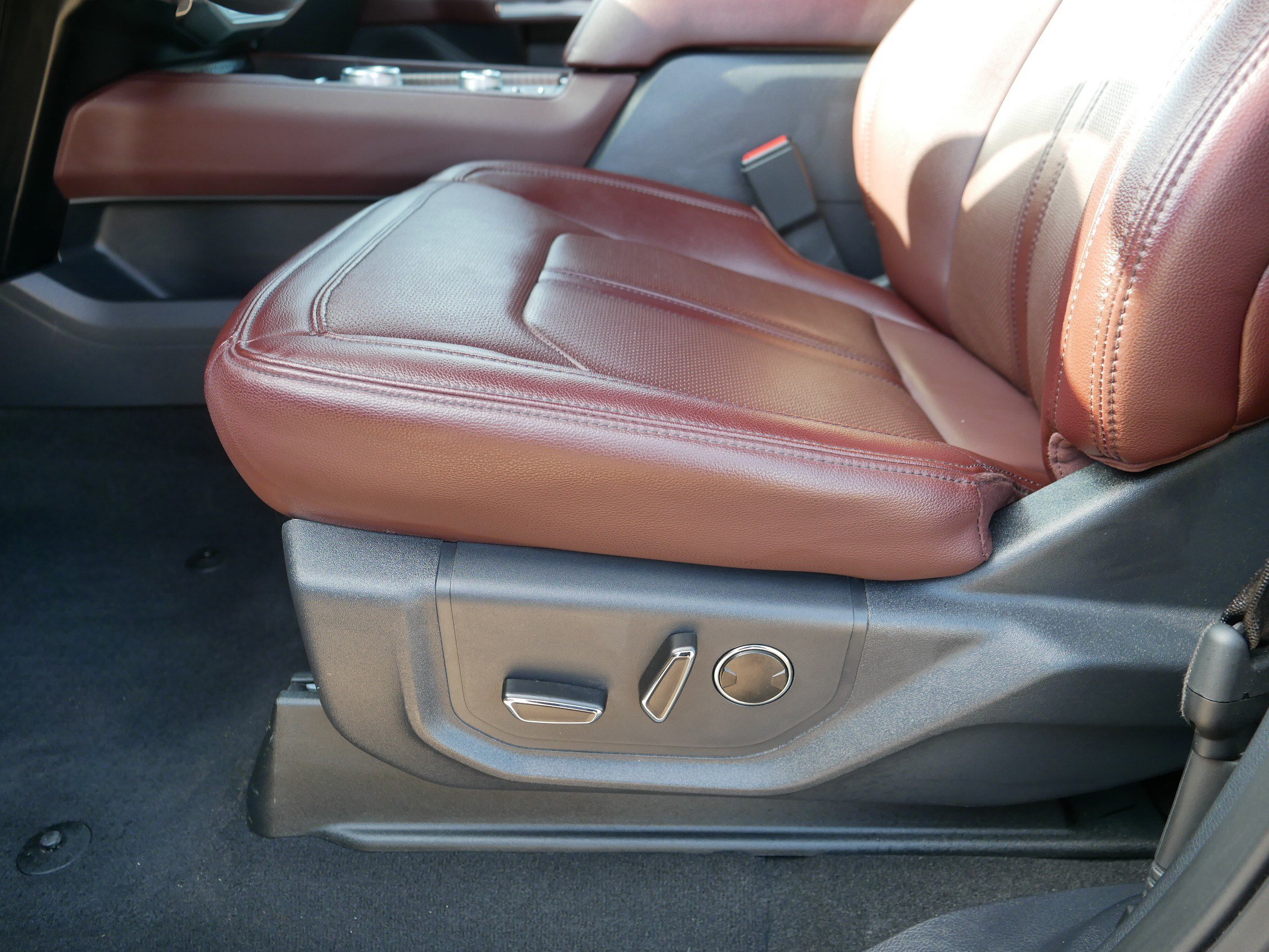 Used 2024 Ford Expedition Limited AWD/4WD image 20