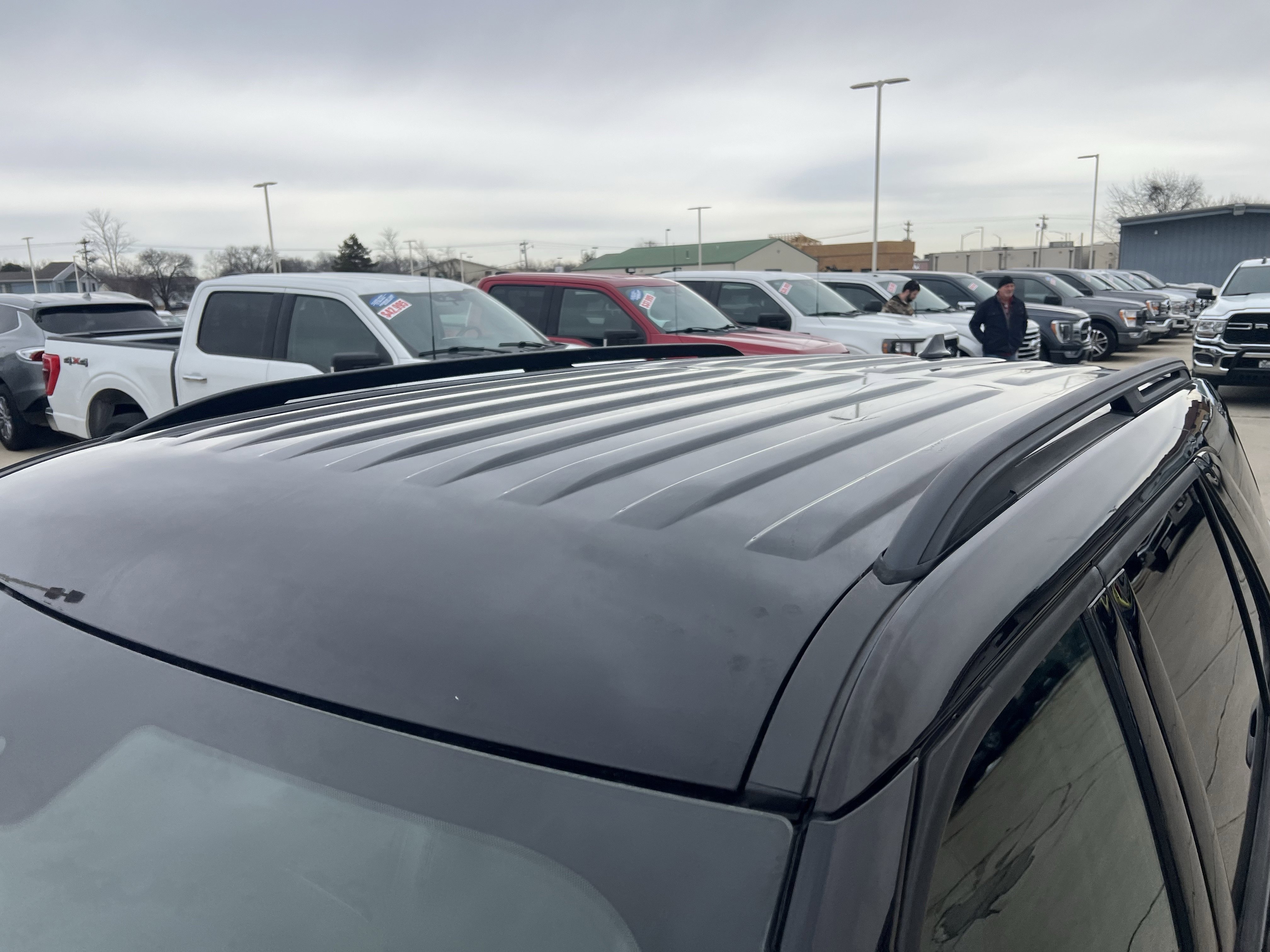 Used 2020 Ford Explorer XLT image 3