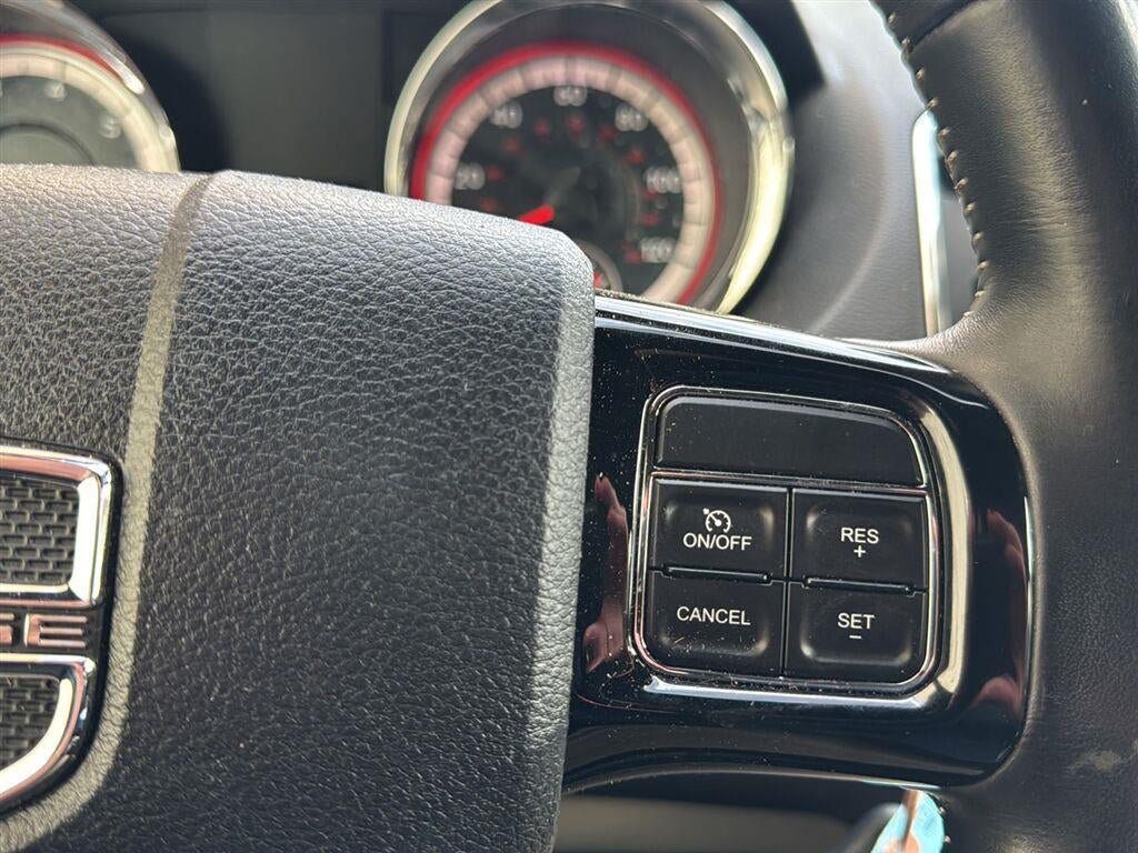 Used 2019 Dodge Grand Caravan SXT FWD image 23