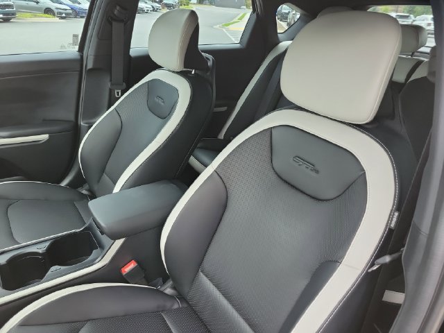 New 2026 Kia K4 GT-Line w/ GT-Line Premium Package FWD image 17
