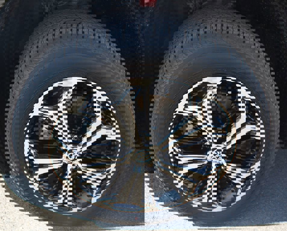 Used 2025 Toyota RAV4 XSE image 27