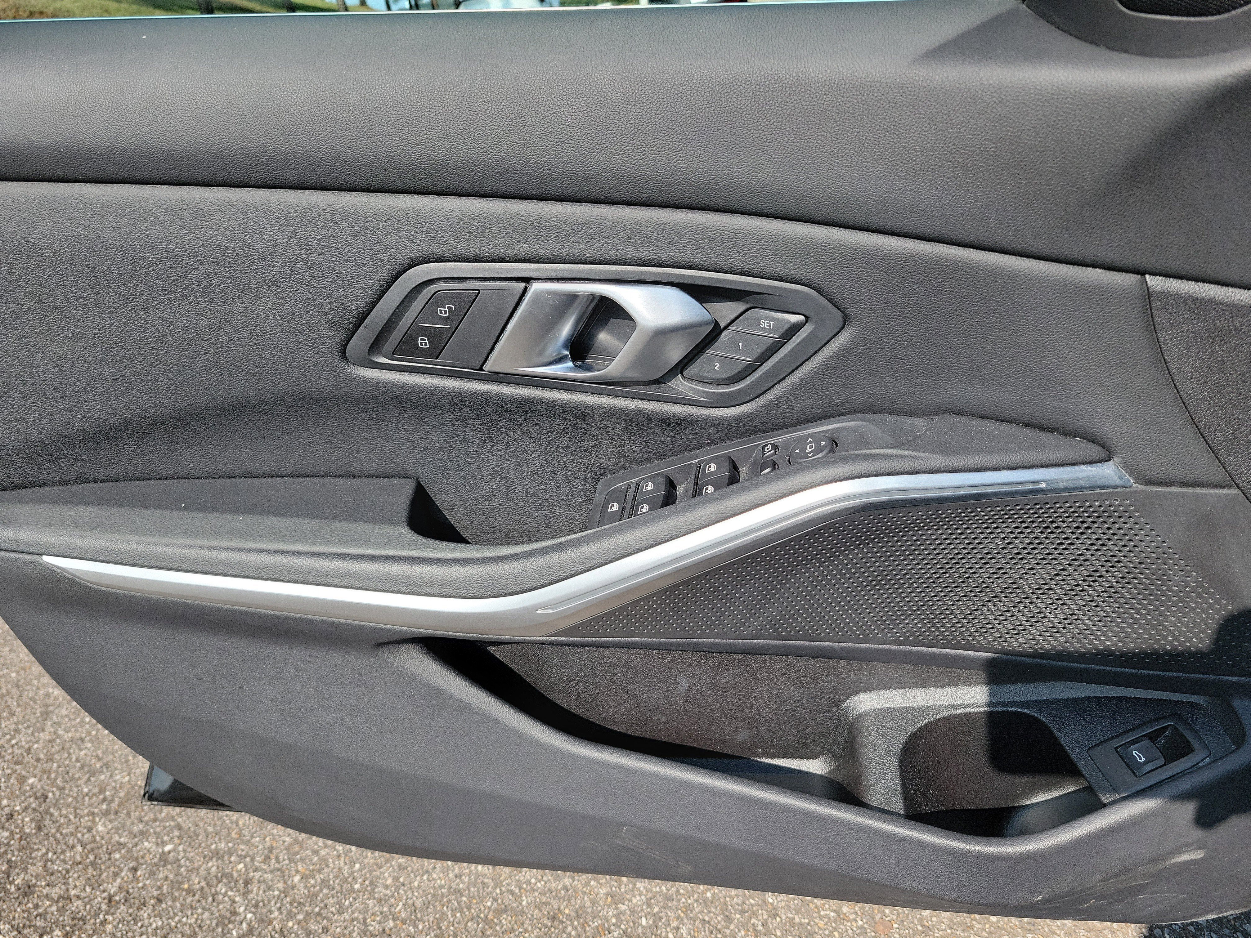 Used 2025 BMW 330i Sedan image 18