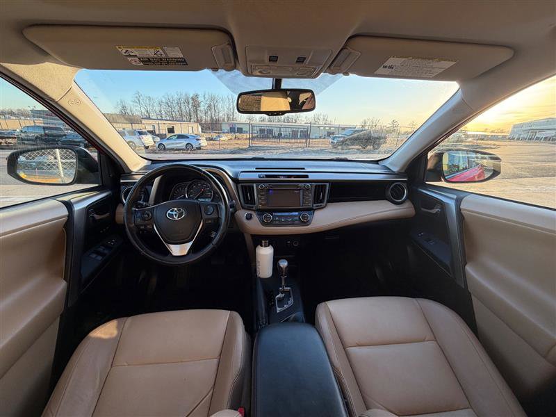 Used 2013 Toyota RAV4 Limited AWD/4WD image 17