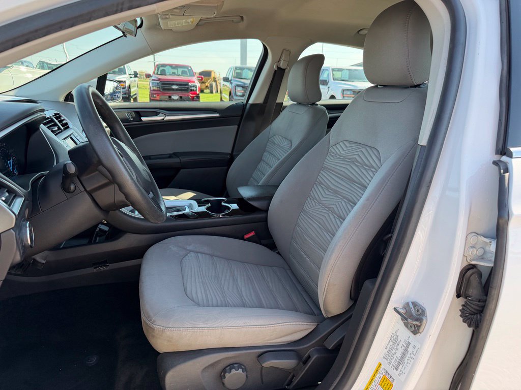 Used 2016 Ford Fusion S FWD image 7