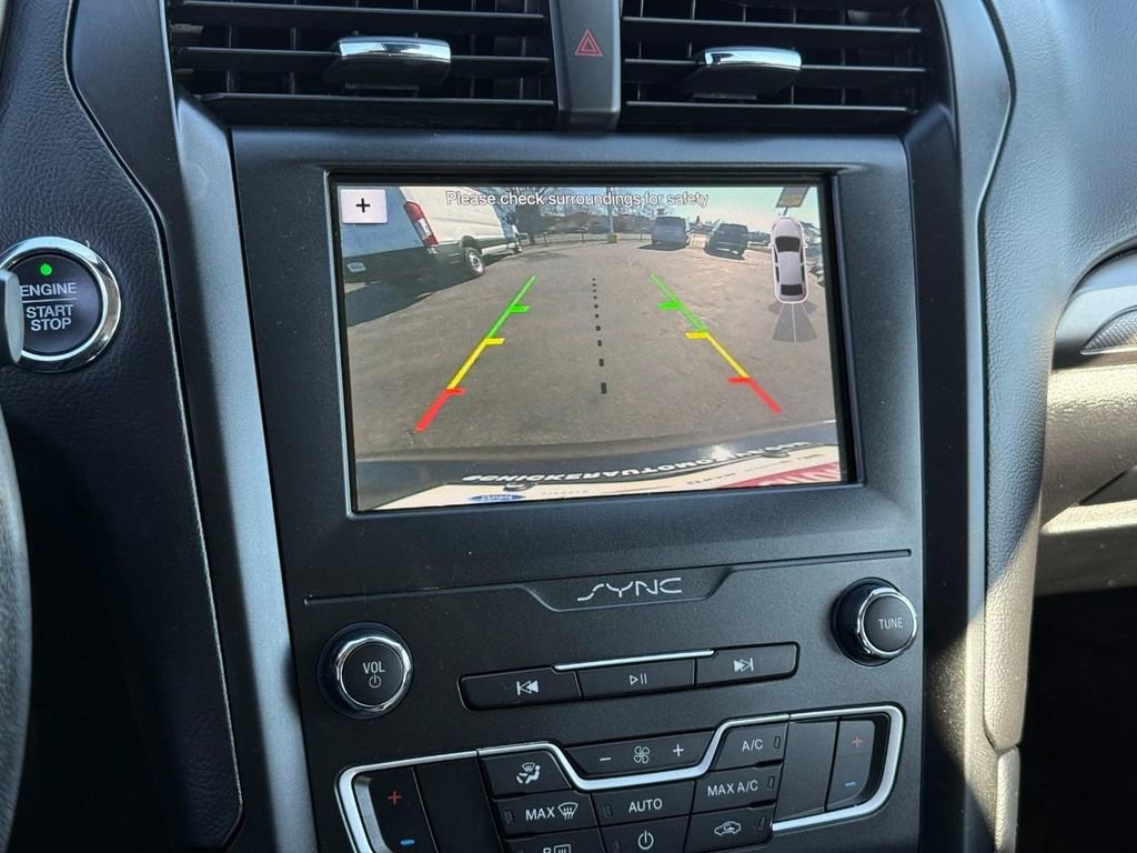 Used 2019 Ford Fusion SE w/ Equipment Group 151A image 25