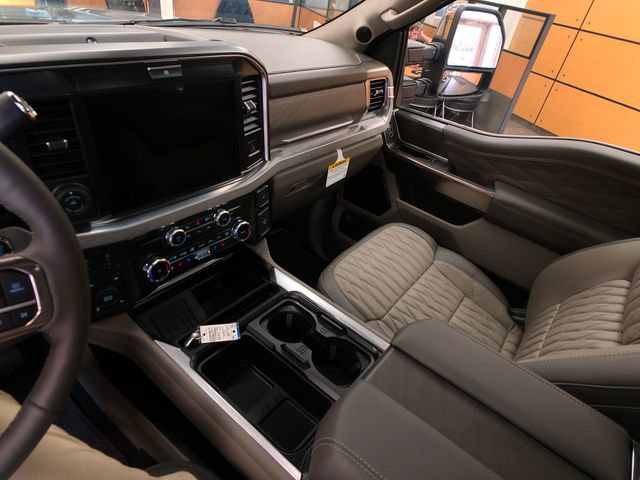 New 2026 Ford F250 Platinum w/ Platinum Plus Package AWD/4WD image 19
