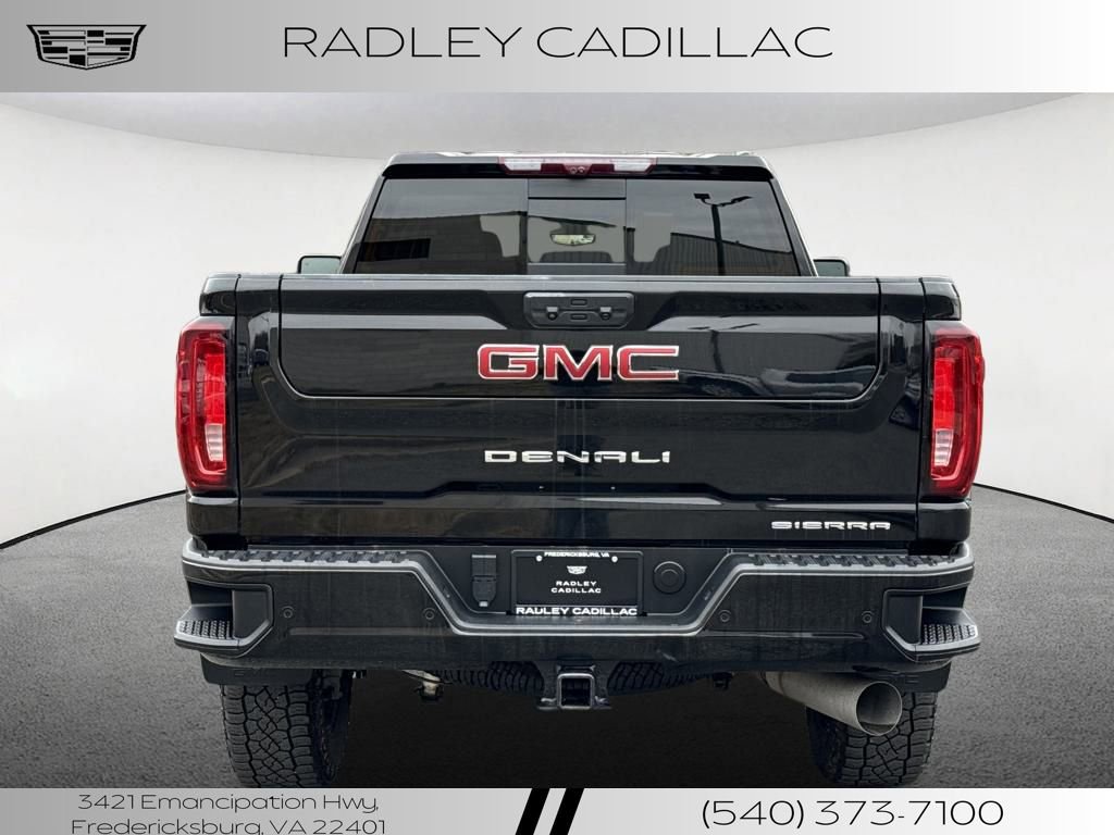 Used 2022 GMC Sierra 3500 Denali w/ Denali Black Diamond Edition image 4