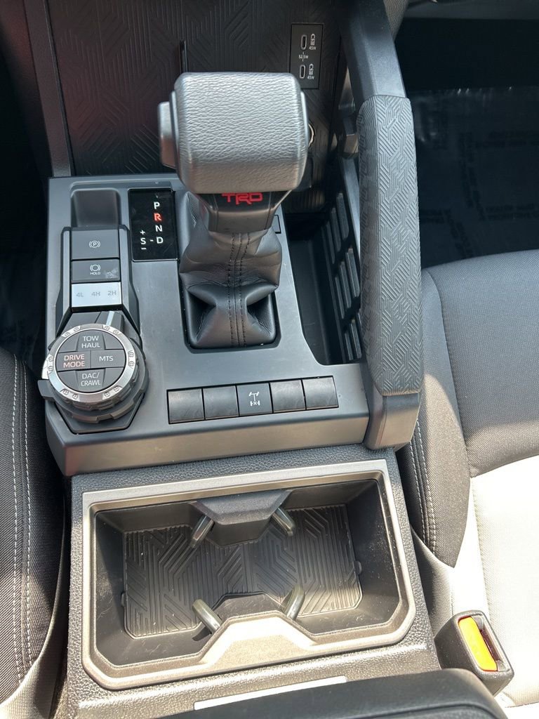 Used 2024 Toyota Tacoma TRD Off-Road image 16