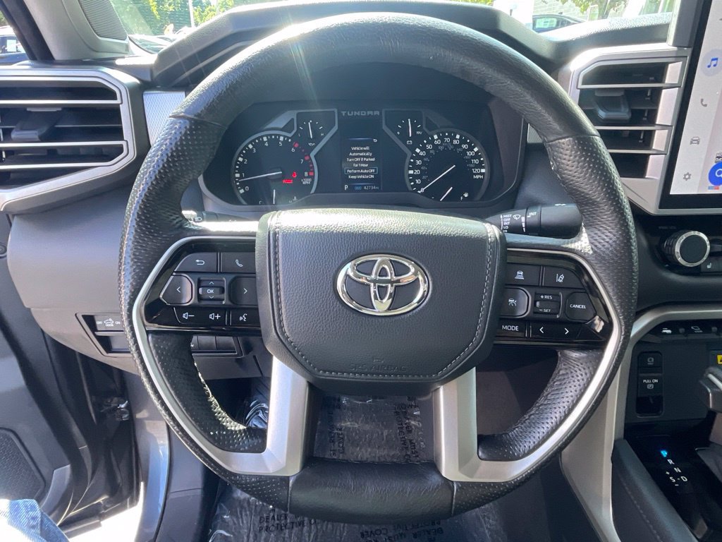 Used 2023 Toyota Tundra Limited AWD/4WD image 11