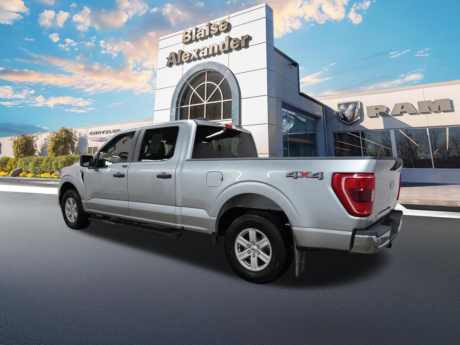 Used 2023 Ford F150 XLT image 9