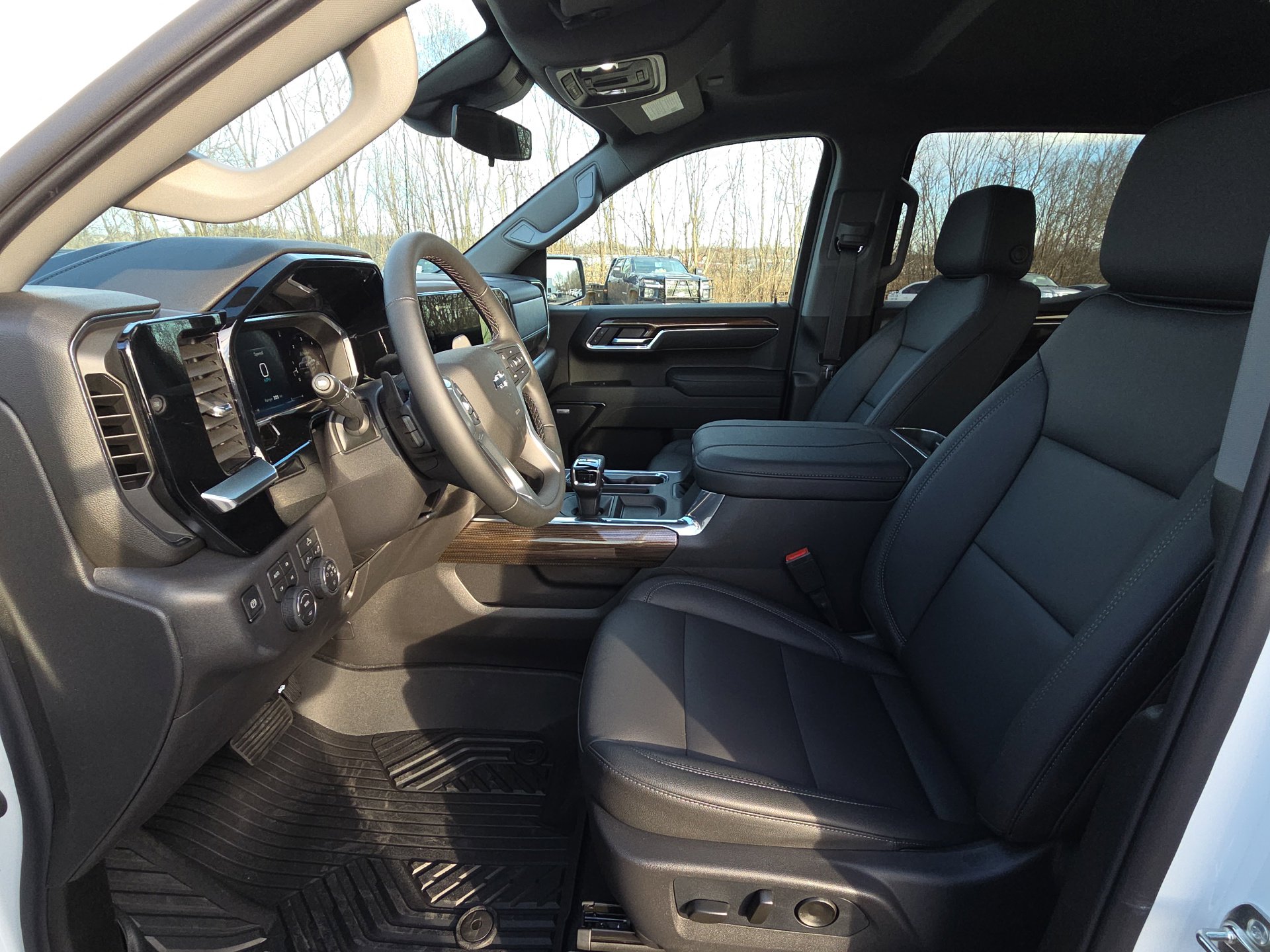 New 2026 Chevrolet Silverado 1500 LT Trail Boss w/ Convenience Package II image 16