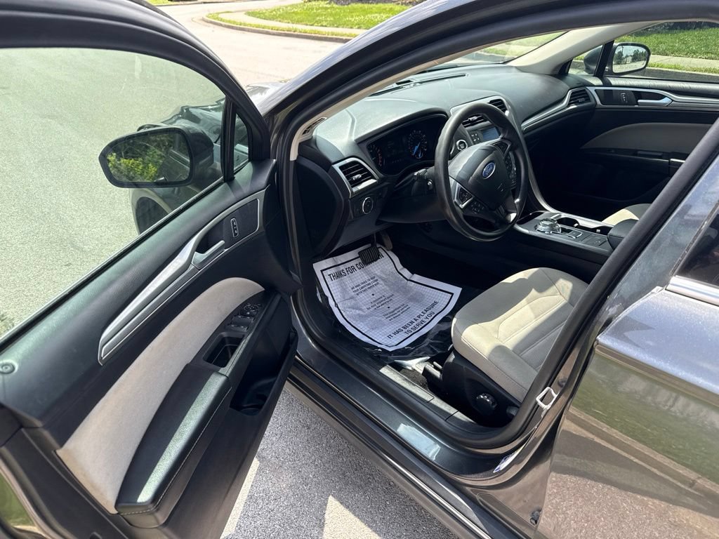 Used 2020 Ford Fusion S FWD image 5