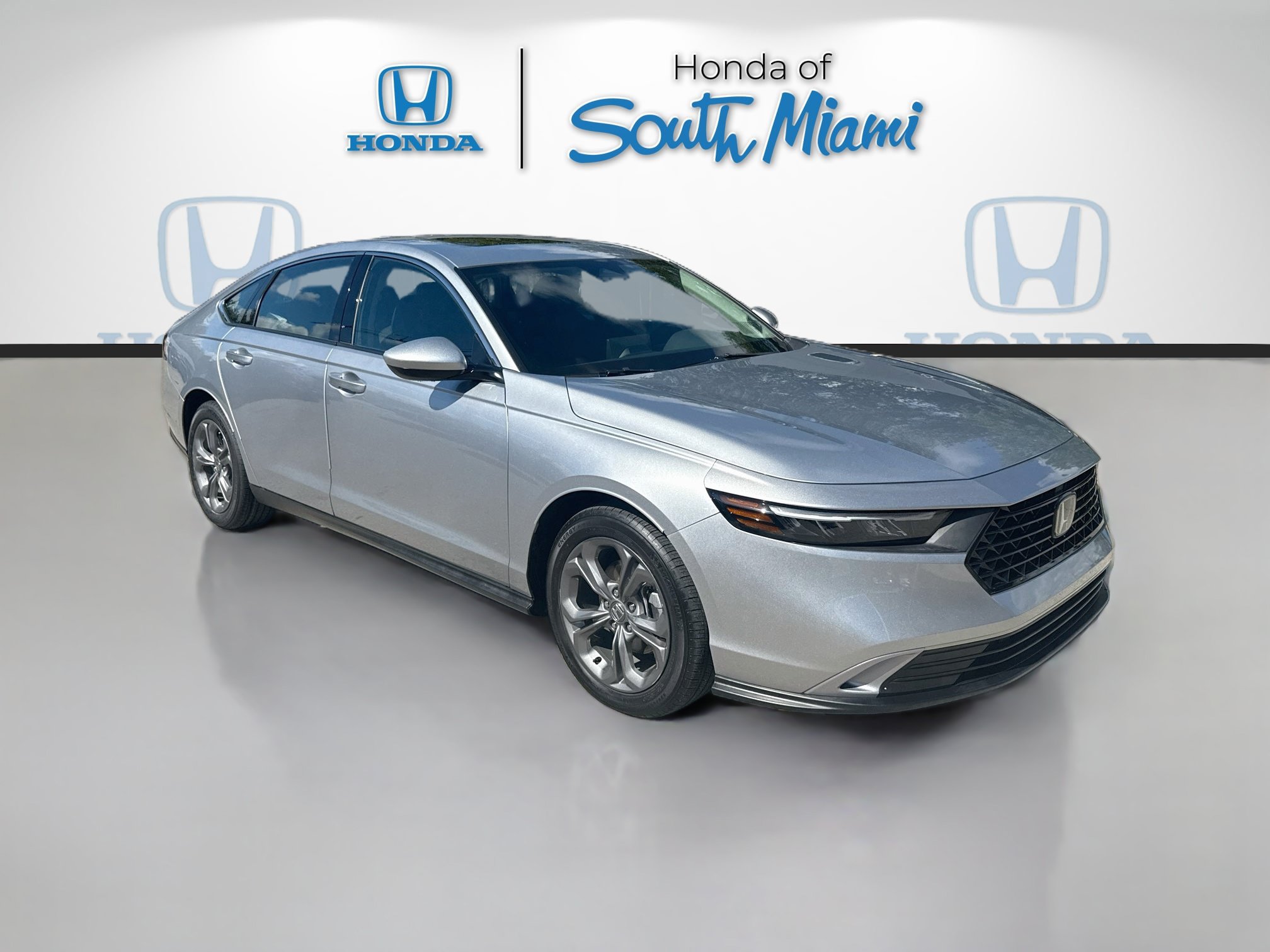 Used 2024 Honda Accord EX image 1