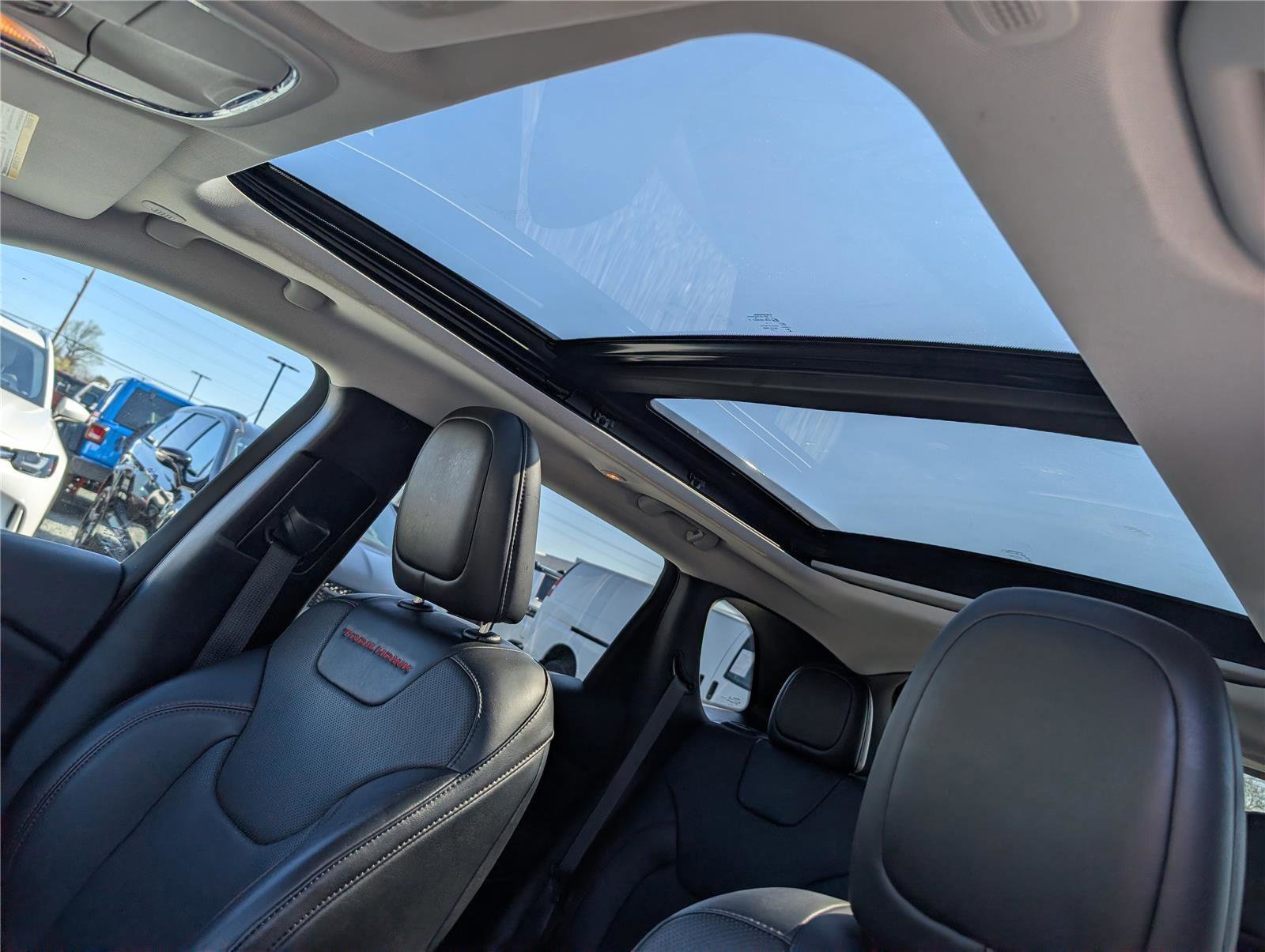 Used 2022 Jeep Cherokee Trailhawk w/ Sun, Sound & Nav Group image 21