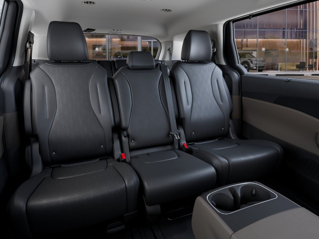 New 2027 Kia Carnival EX FWD image 16