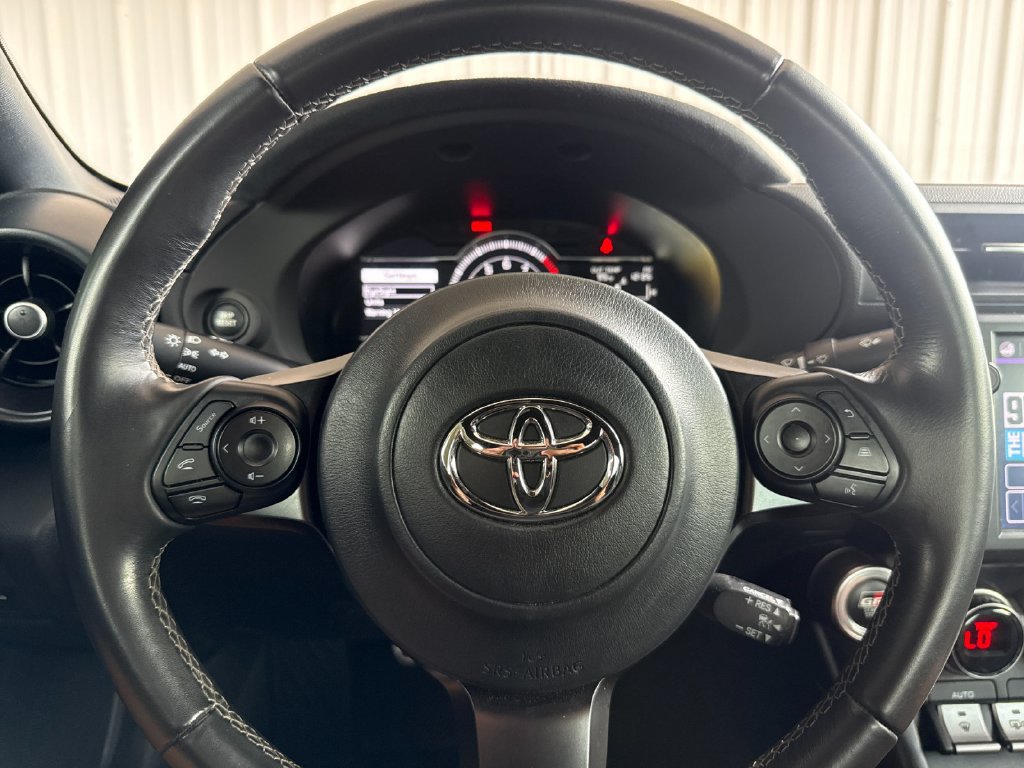 Used 2025 Toyota GR86 Premium w/ Performance Package RWD image 22