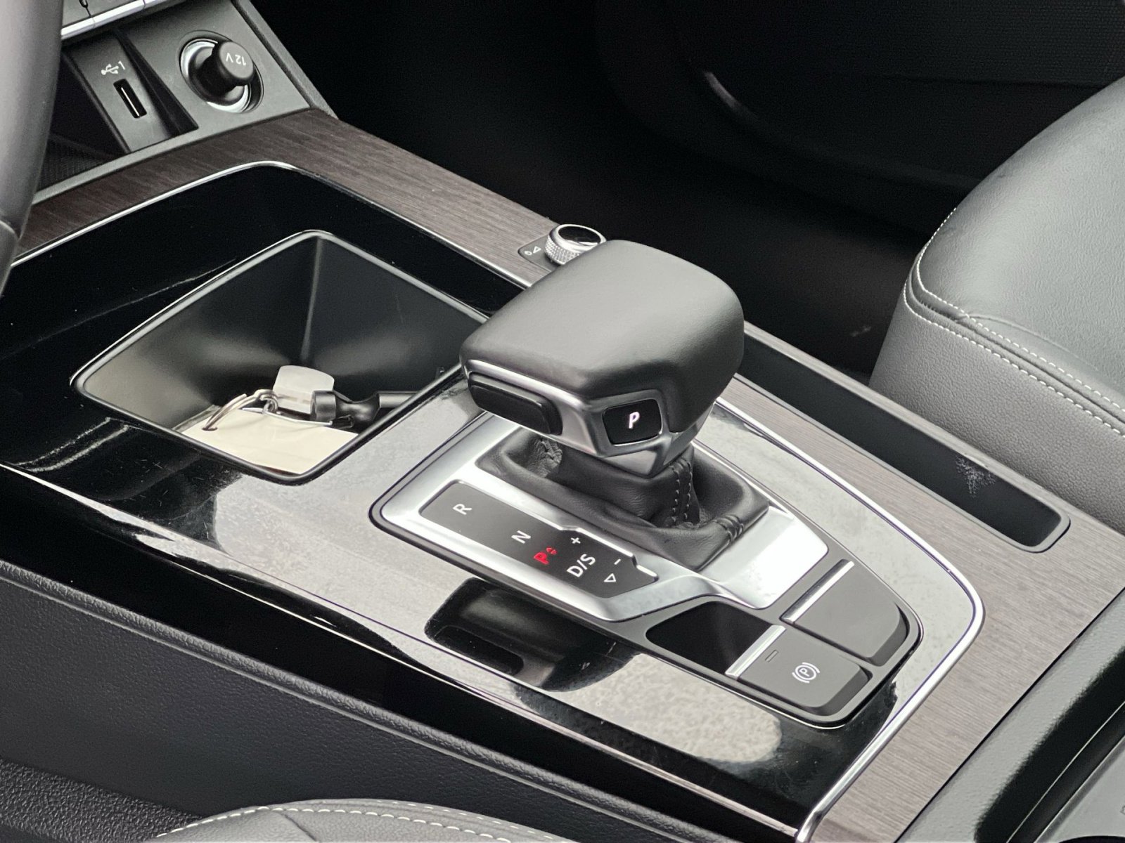 Used 2023 Audi Q5 2.0T Premium w/ Convenience Package AWD/4WD image 20