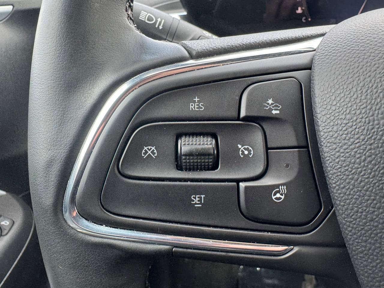 Used 2025 Buick Envista Preferred w/ Convenience I Package image 28