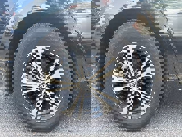 Used 2020 Nissan Sentra SV FWD image 24